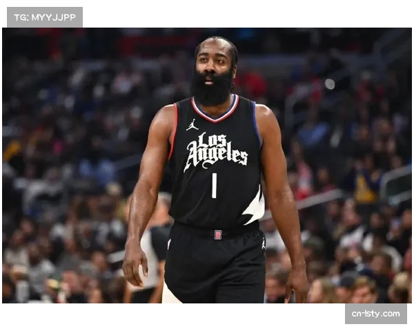 哈登与阿伦挡拆配合渐入佳境 骑士内线得分效率显著提升 哈登与阿伦挡拆配合渐入佳境 骑士内线得分效率显著提升